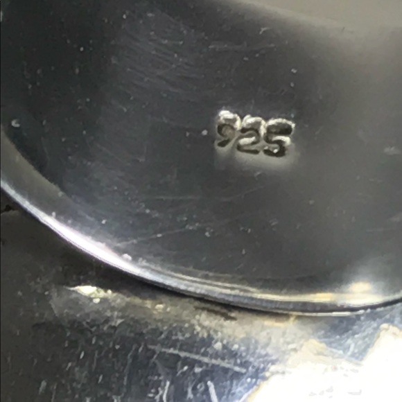 Round statement ring - Picture 3 of 3